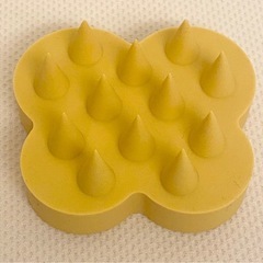 未使用 uka ギフトセット ウカスカルプクレンジング ディープ&ライト スカルプブラシ 布袋&ショッパー付 ウカ 頭皮ケアの画像