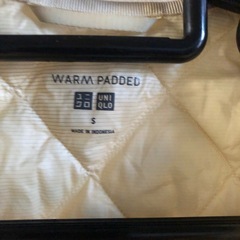 UNIQLO ダウンベストsサイズの画像