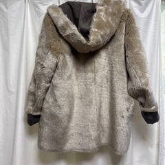 SHARE PARKムートン
リバーシブルコートの画像