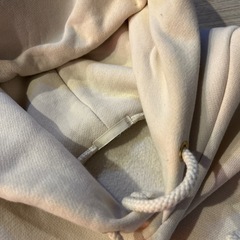 GU アイボリー Lサイズ フード付きパーカー 美品の画像