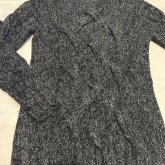 セオリー　グレー　ケーブルニットセーター ケーブル編み　長袖ニットセーターの画像