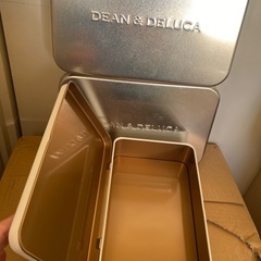 DEAN & DELUCA 、カレルチャペック空き缶セットの画像