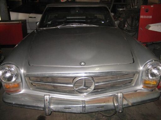Mベンツ113.280SL-部品取り車-各種部品取り外し分解開始