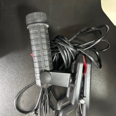 コンセント式インパクトドリルと電球をつけるやつの画像