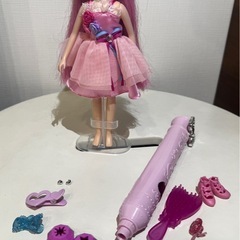 リカちゃんお人形と小物セットの画像