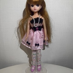 リカちゃんお人形と小物セットの画像