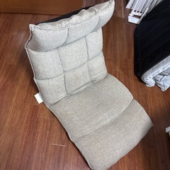 座椅子ソファの画像