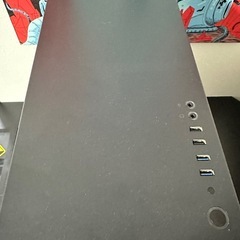 PCケースと650W電源ユニット、CPUクーラーの画像