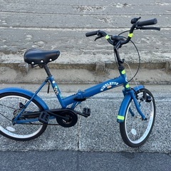 折りたたみ自転車の画像