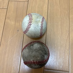 野球の硬式ボールの画像