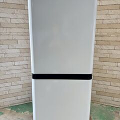【高年式・美品】大阪送料無料★3か月保障付き★冷蔵庫★ハイセンス★2ドア★2025年★HR-D13E4W★IR-1042の画像