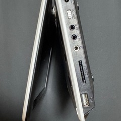 ポータブルDVDプレーヤー7インチの画像