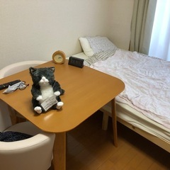 お取引中　LOWYA ダイニングテーブル　80×80×70　の画像