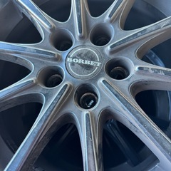 冬のタイヤの画像