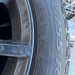 冬のタイヤの画像
