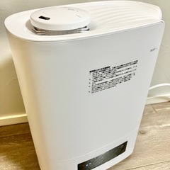 〜12/21【ほぼ新品・値下】16畳6.5L静音超音波加湿器 アロマ 自動湿度調整 空焚き防止 白  の画像