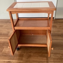 キャスター付き木製ワゴン【町田市再生家具】　252674の画像