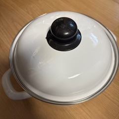 【新品未使用】レトロ柄ホーロー鍋の画像