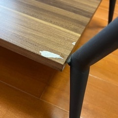 ガラステーブルの画像