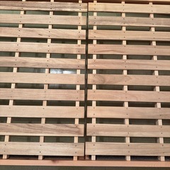 無印パイン材シングルベッドの画像