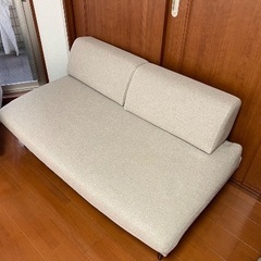 フルカバーソファの画像