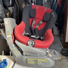 コンビ ゼウスターン チャイルドシートの画像