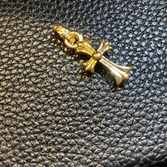 22k ベビーファット　ダイヤ　ネックレストップの画像