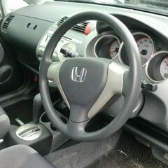 ❑全国自社ローン対応❑      ●平成19年6月登録ホンダフィット 1.3Aコンフォートエディション 4WDの画像