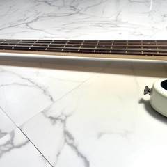 Fender Squier Mike Dirnt PB ベース スクワイヤーの画像