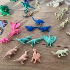 商談中☆恐竜のおもちゃ　まとめ売り　変身　ロボット　化石　爆丸他　の画像