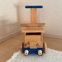木製手押し車の画像
