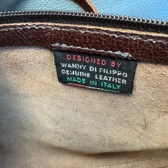 IL BISONTEショルダーバッグの画像