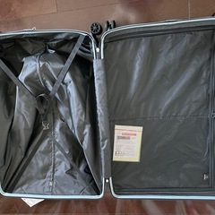 新品未使用　大容量キャリーバッグの画像