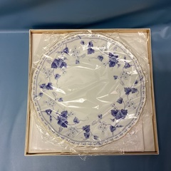 歳末大感謝祭(プレイベント)  2512-13  NARUMI(ナルミ) ボーンチャイナ大皿(27cm)の画像