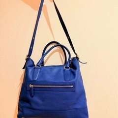 コ－チレザーショルダーバッグの画像