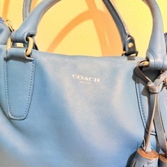 コ－チレザーショルダーバッグの画像