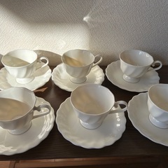 ティーカップお皿6セットの画像