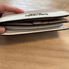 kate spadeさいふ財布の画像