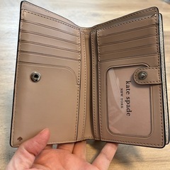 kate spadeさいふ財布の画像