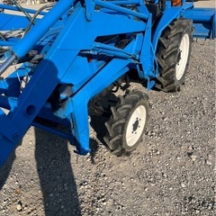イセキトラクター TL2100 ディーゼル 4WD 1148時間の画像