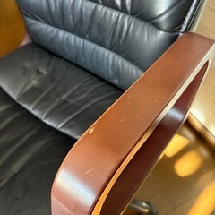 値下げしました！【希少】ITOKI 本革 エグゼクティブチェア KWF-115LA-T2T1の画像