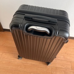 スーツケースの画像