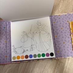 コストコ　絵の具付き　塗り絵の画像