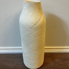 フラワーベース　花瓶　ザラホーム現行　の画像