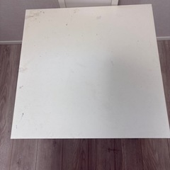 IKEA キッズテーブルセットの画像