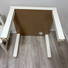 IKEA キッズテーブルセットの画像