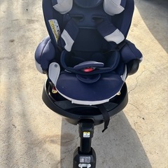 Aprica 回転式 チャイルドシート フラディア グロウの画像