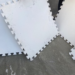 （決まりました）ニトリ　ホワイト　マット約30枚の画像