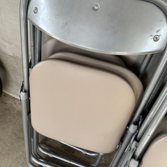 パイプ椅子中古６脚の画像