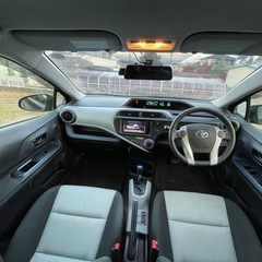 トヨタアクア s ★メンテナンス記録あり★平成26/8の画像